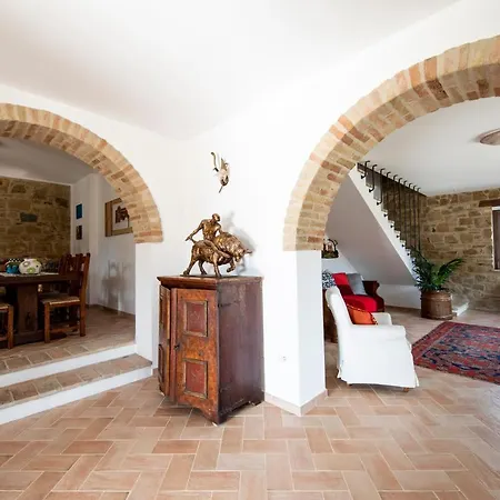 Holiday home Casale Ermelinda - Piscina Privata E Jacuzzi Castelraimondo