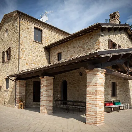Holiday home Casale Ermelinda - Piscina Privata E Jacuzzi Castelraimondo