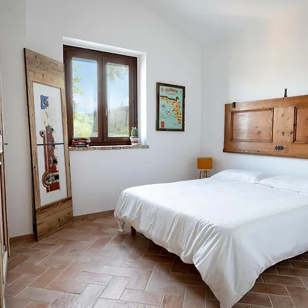 Holiday home Casale Ermelinda - Piscina Privata E Jacuzzi Castelraimondo